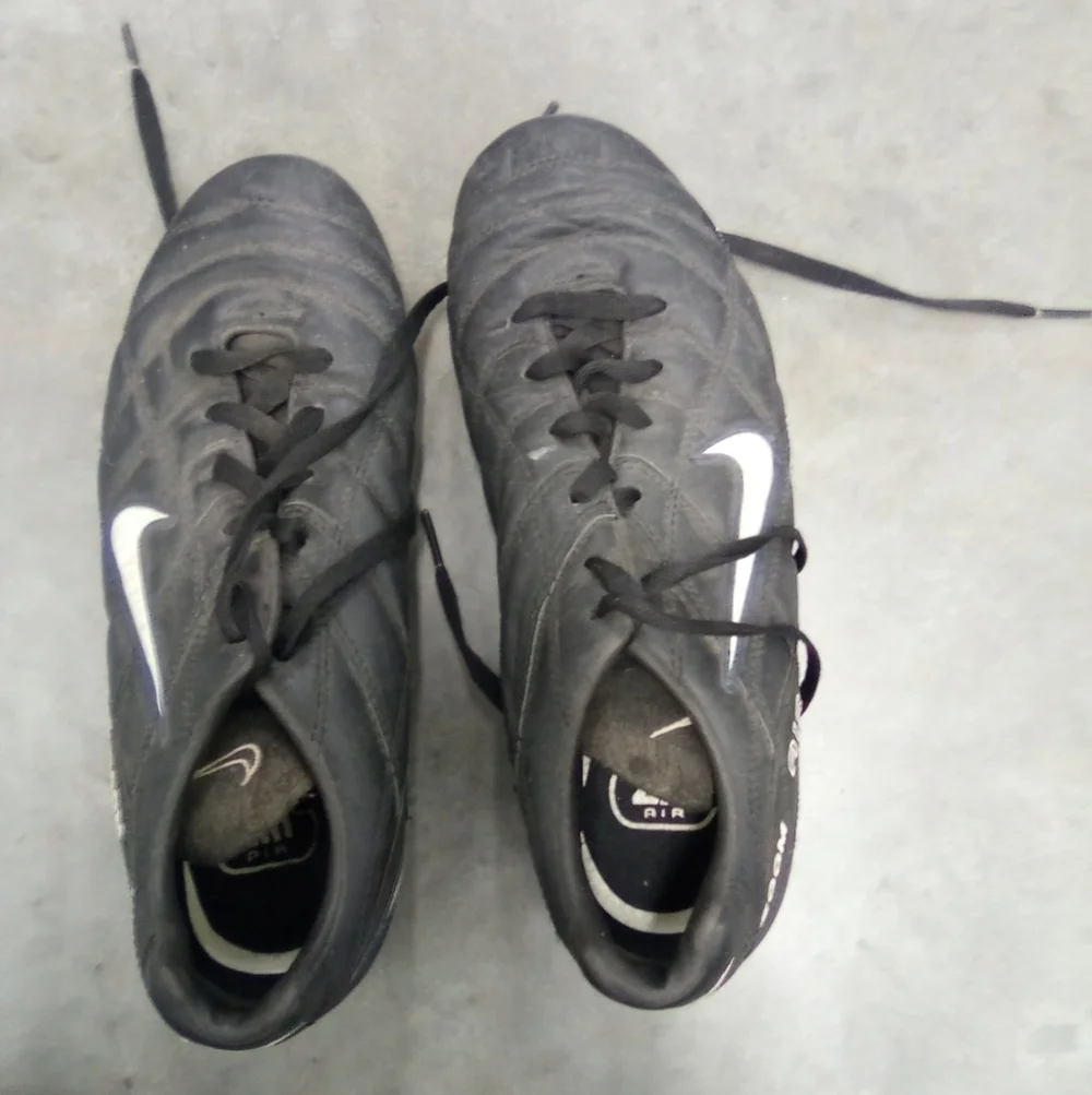 Nike Black Athletic Shoes for Performance